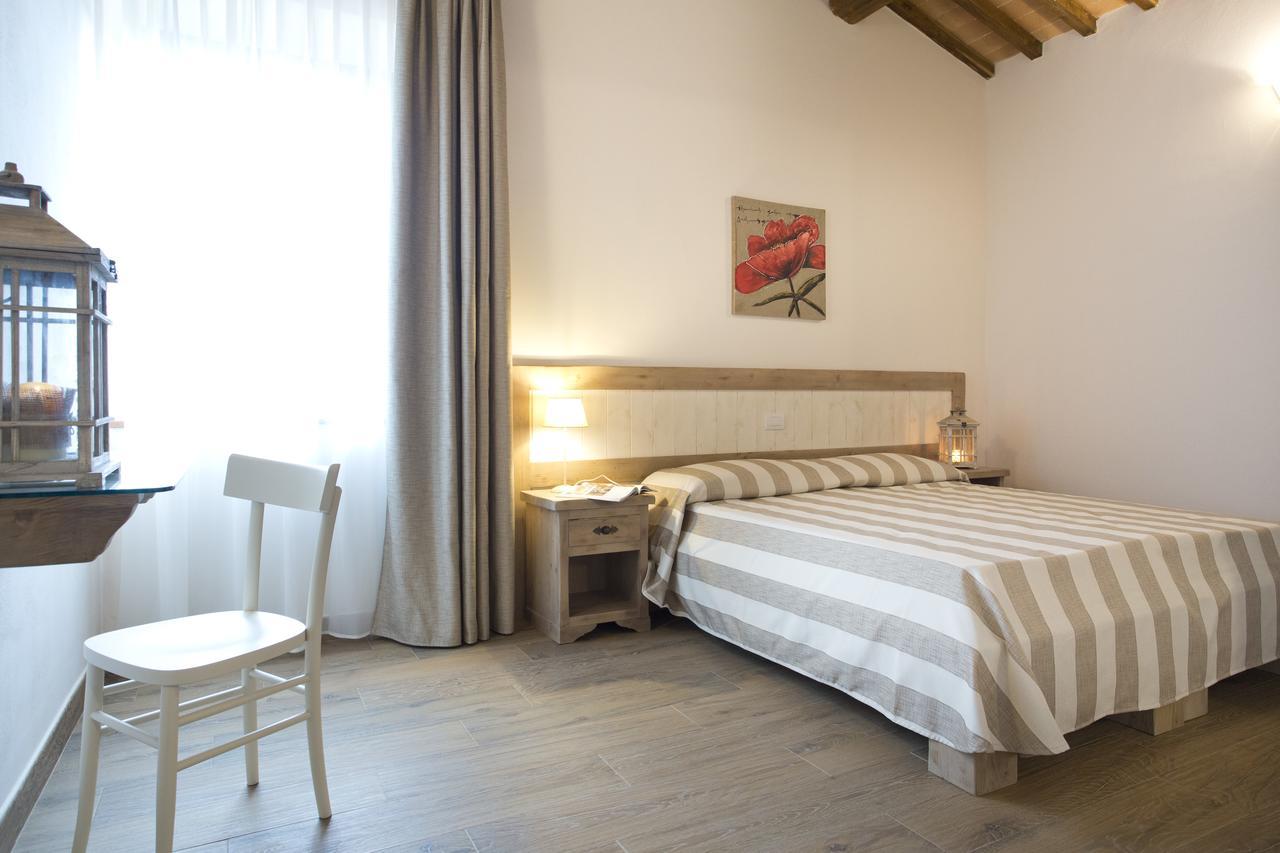 Aparthotel Casale San Galgano Chiusdino Exterior foto