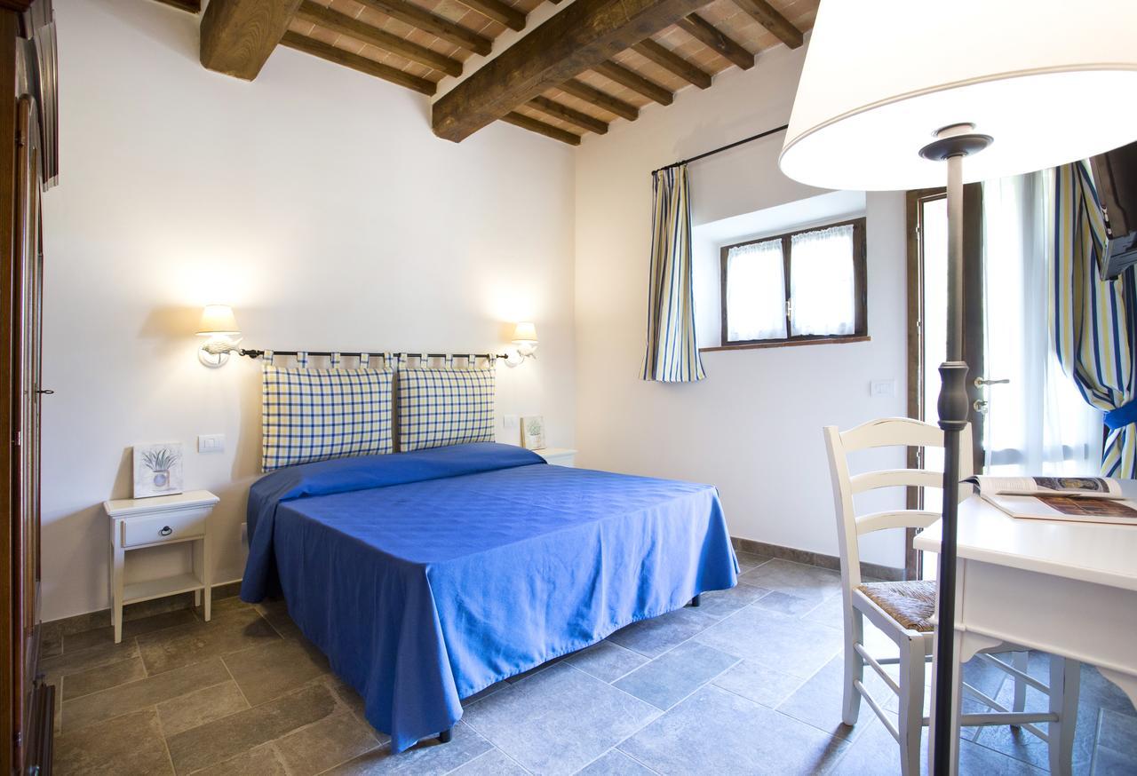 Aparthotel Casale San Galgano Chiusdino Exterior foto