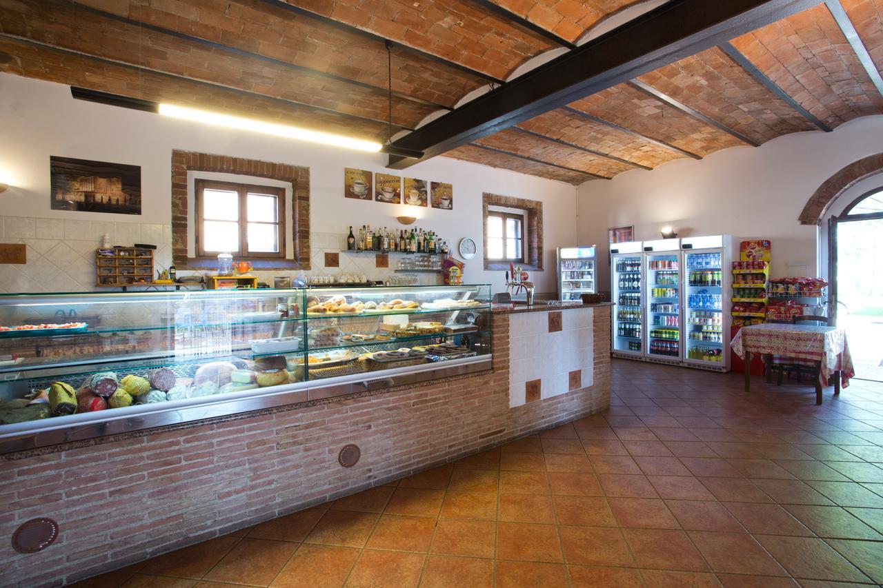 Aparthotel Casale San Galgano Chiusdino Exterior foto